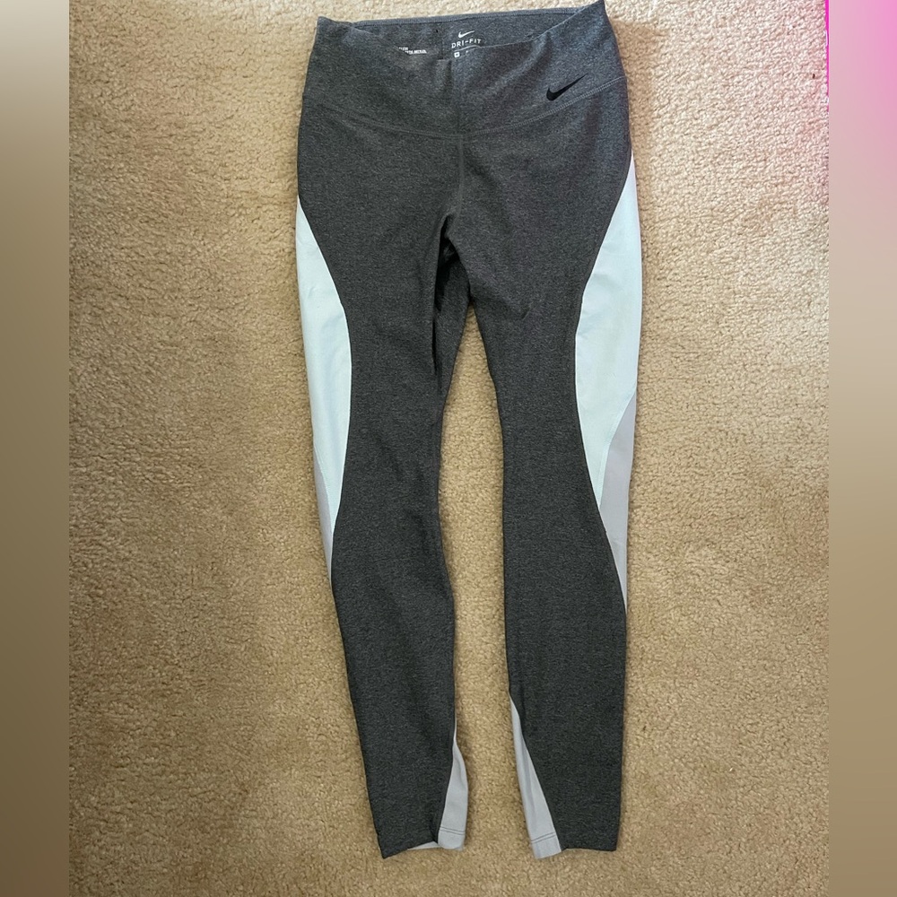 Nike leggings
